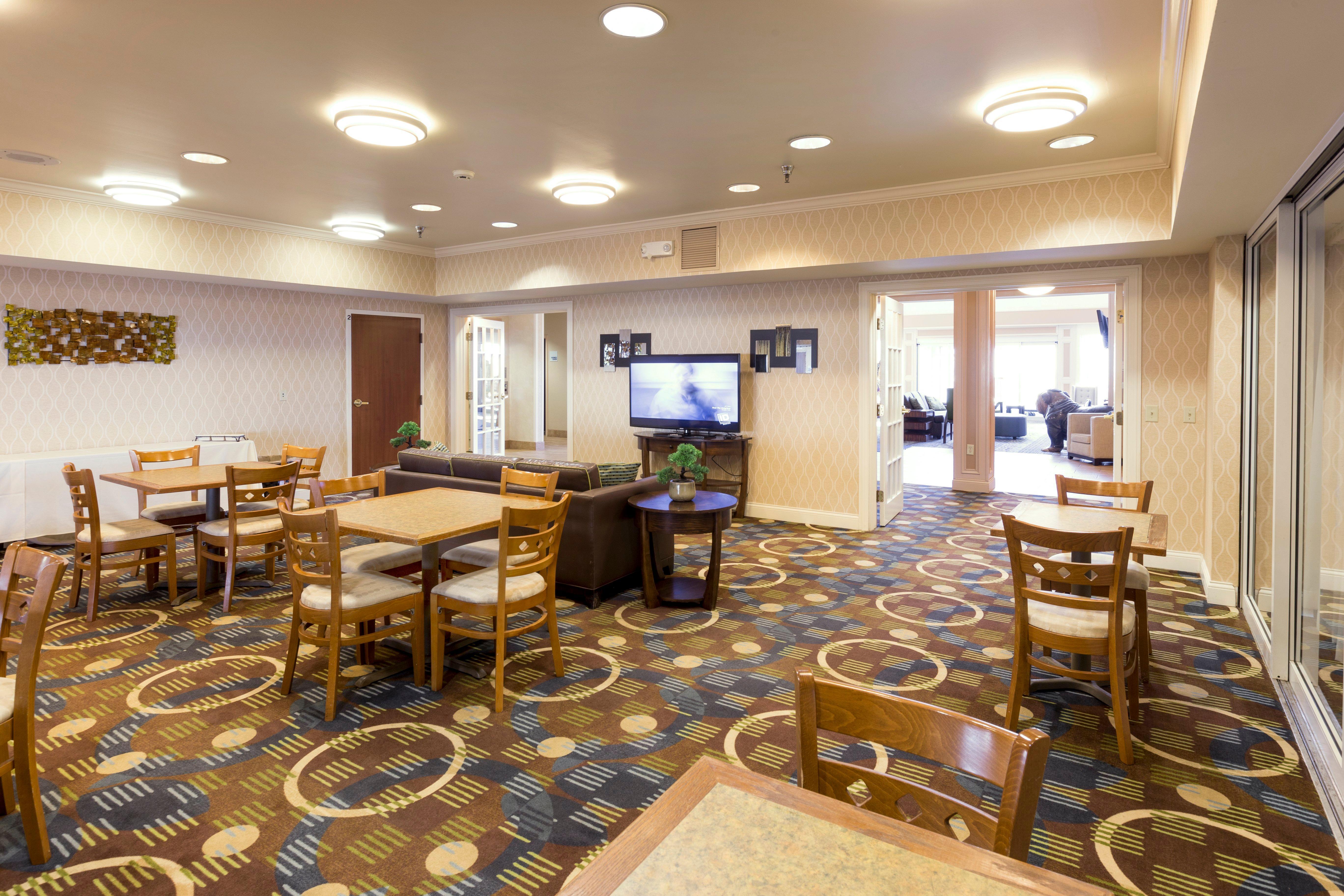 Holiday Inn Express Hotel & Suites-Saint Joseph, An Ihg Hotel מראה חיצוני תמונה